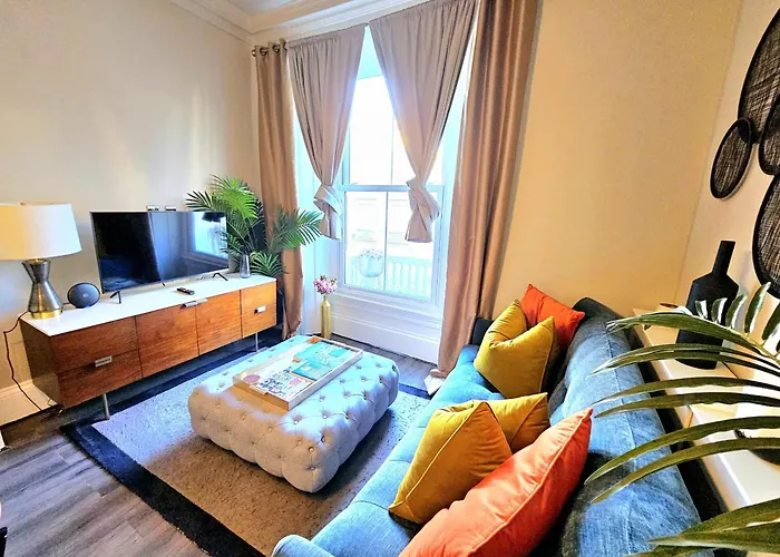 Stylish Hyde Park Home By Tube Stations With Elevator